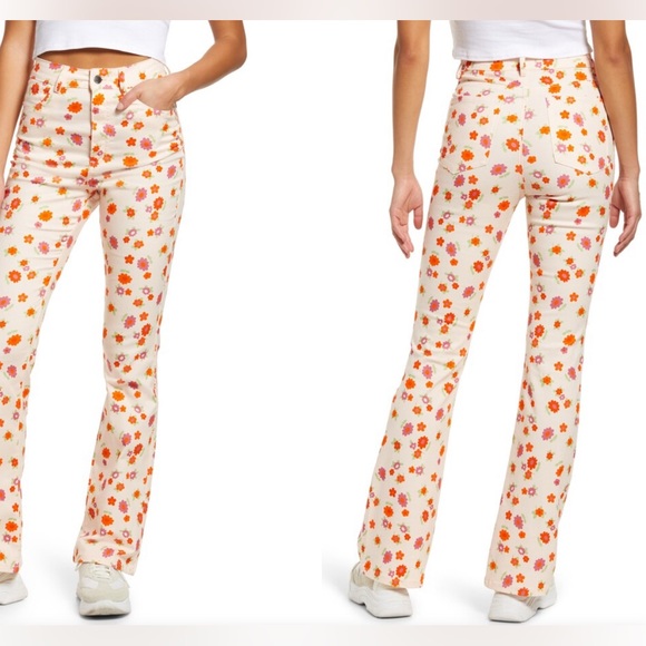 VINTAGE SUPPLY Ditsy Floral Flare Leg Jeans- Women’s Size US10 - Picture 12 of 12